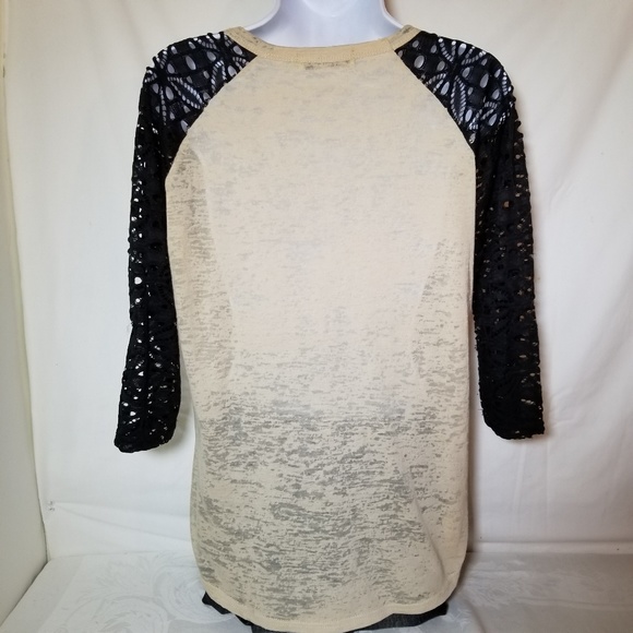 Southern Grace Blk/Beige Lace Tee Shirt Sz M EUC - Picture 3 of 4